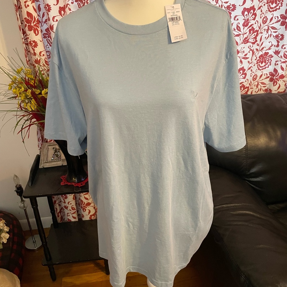 American Eagle TShirt NWT